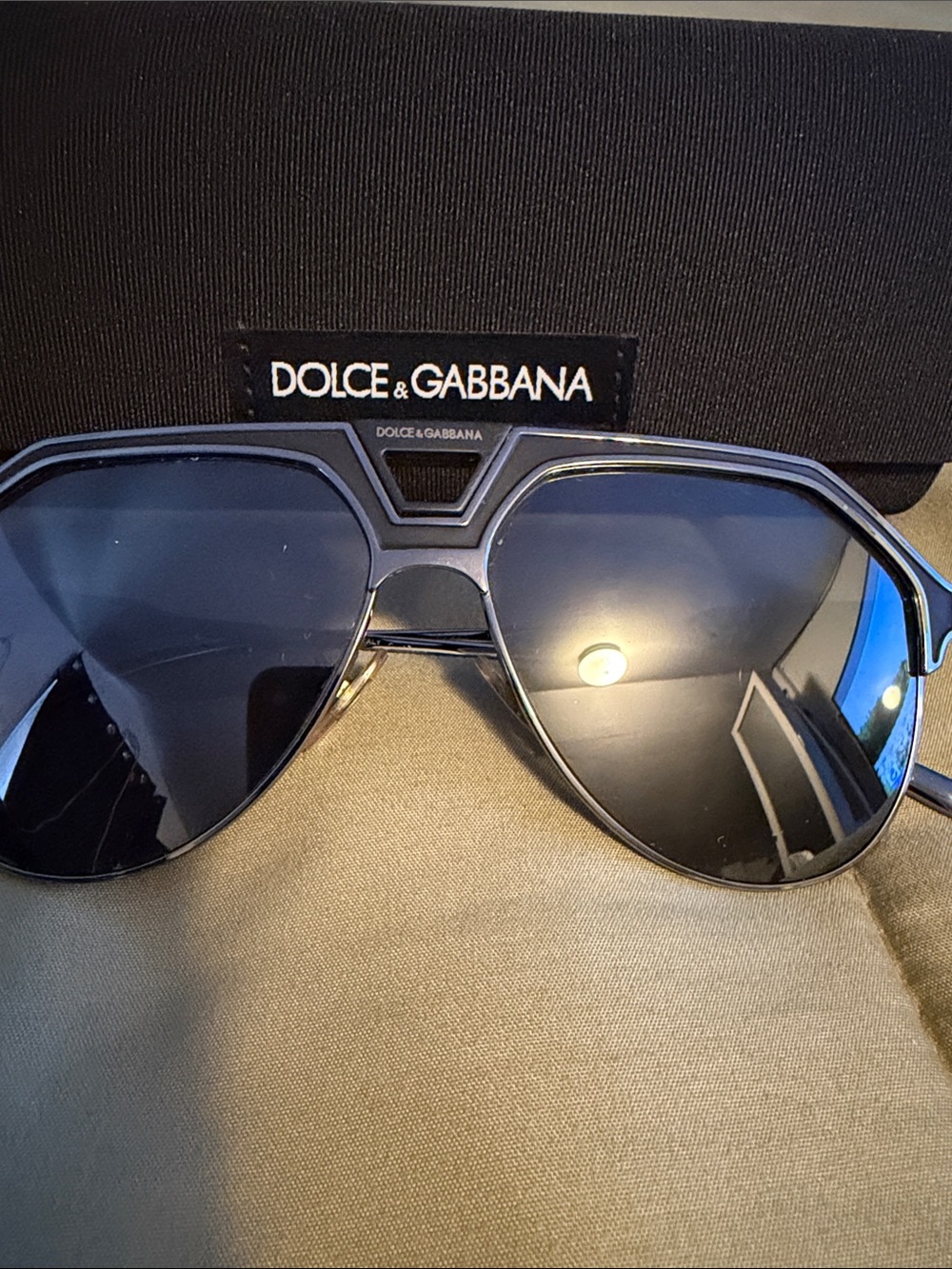 Dolce & Gabbana Men’s Black Aviator Sunglasses with Dark Lenses made in Italy.